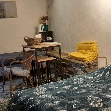 Le Petit Nid Bed & Breakfast Sablieres Eksteriør bilde